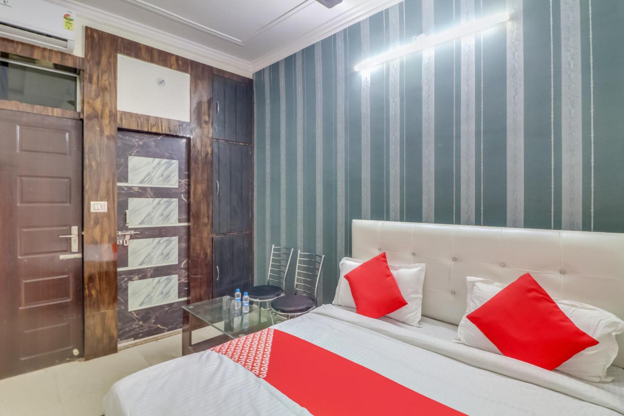 Hotel O Rodstar Chinhat Kültér fotó